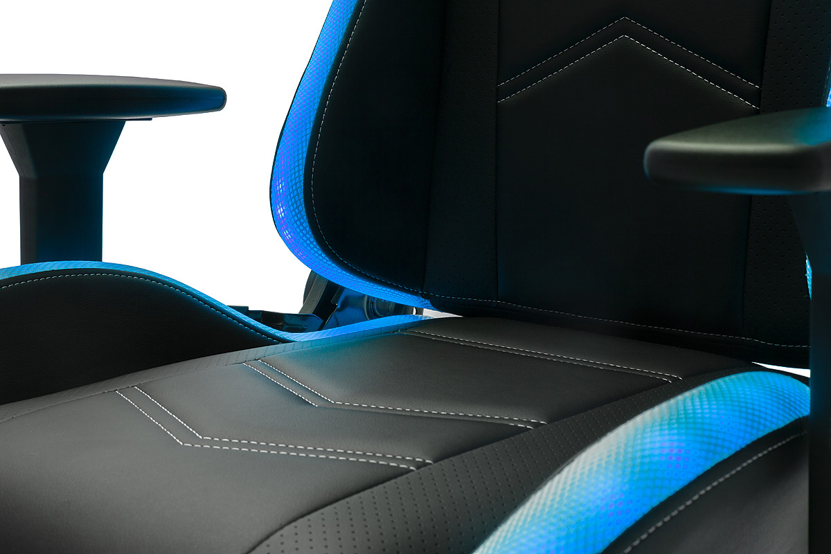 MC Racing Fotel gamingowy z oświetleniem LED